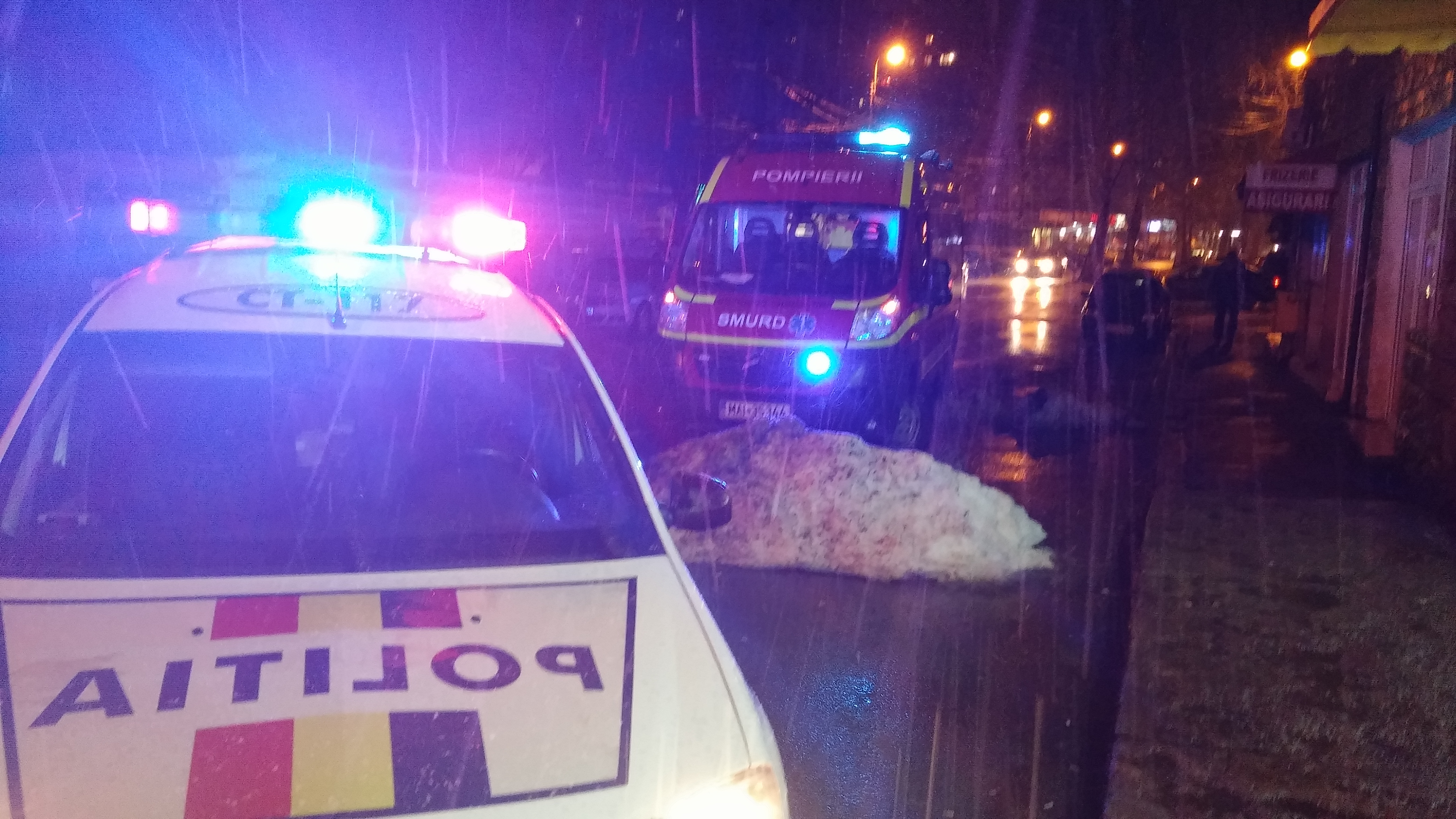 CONSTANŢA. Pieton lovit de maşină pe strada Liliacului (foto)
