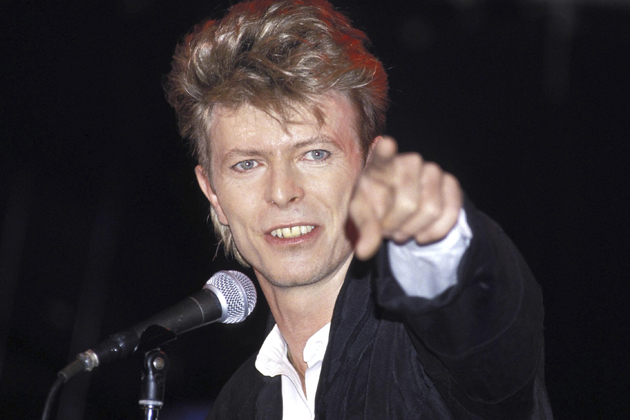 A murit legendarul muzician britanic David Bowie