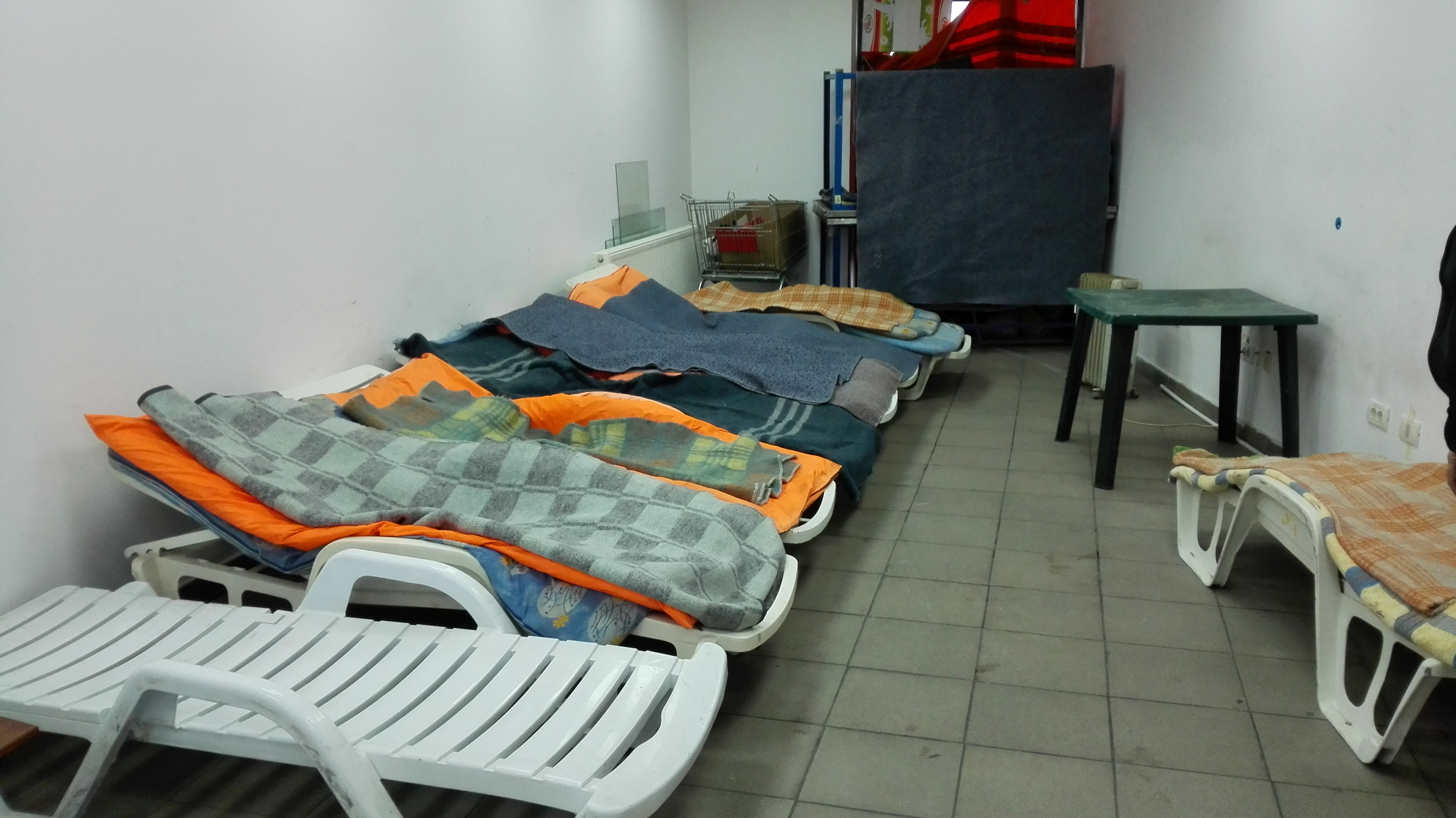 CONSTANŢA. Gerul a băgat în spital 7 oameni ai străzii – FOTO