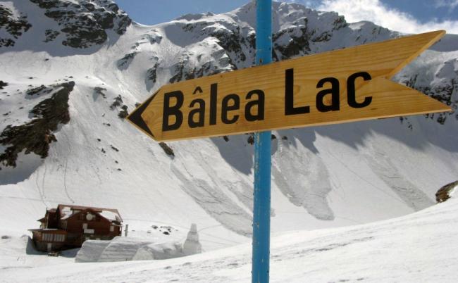 ISU solicită MAI un elicopter pentru evacuarea turiștilor blocați la Bâlea Lac