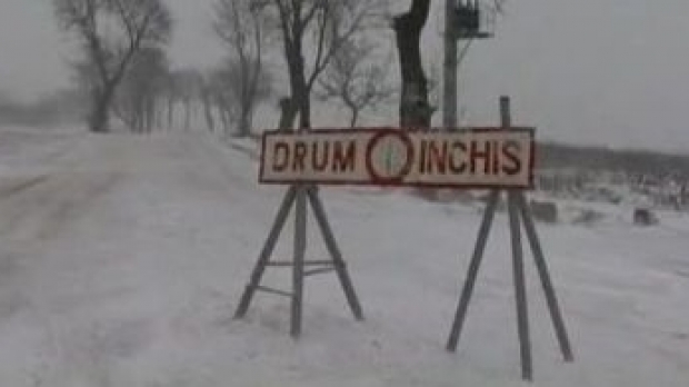 „Inovaţie”-trăsnet! CNADNR închide drumurile cu polei (?)