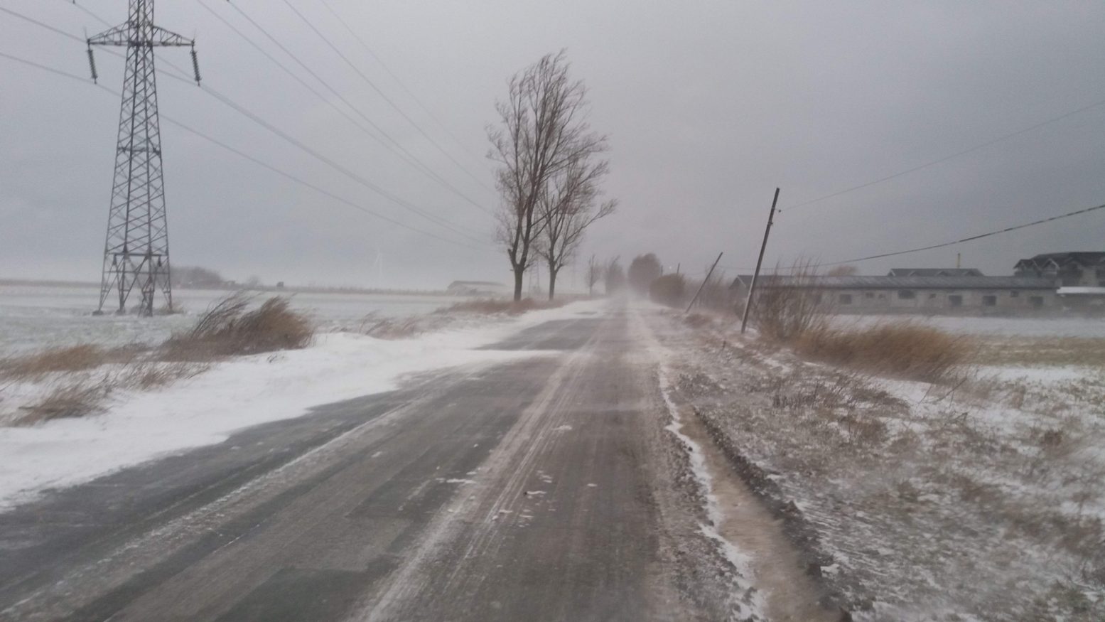Circulaţia a fost reluată pe DN 2