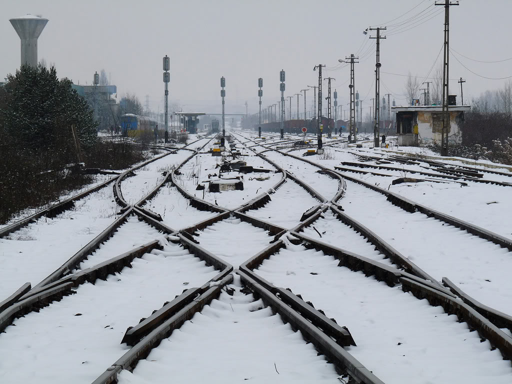 Garniturile CFR circulă în condiţii de iarnă