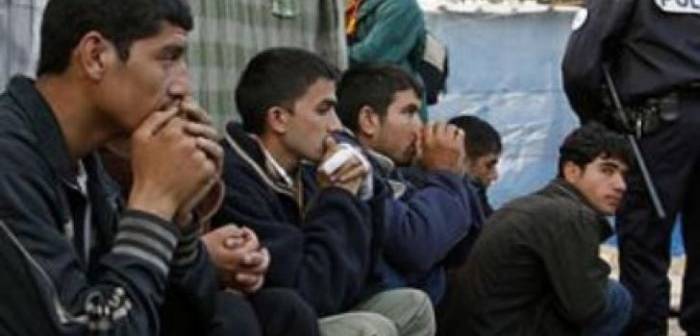 Zeci de migranţi irakieni au pătruns ilegal în România. Alarmă la M.A.I.