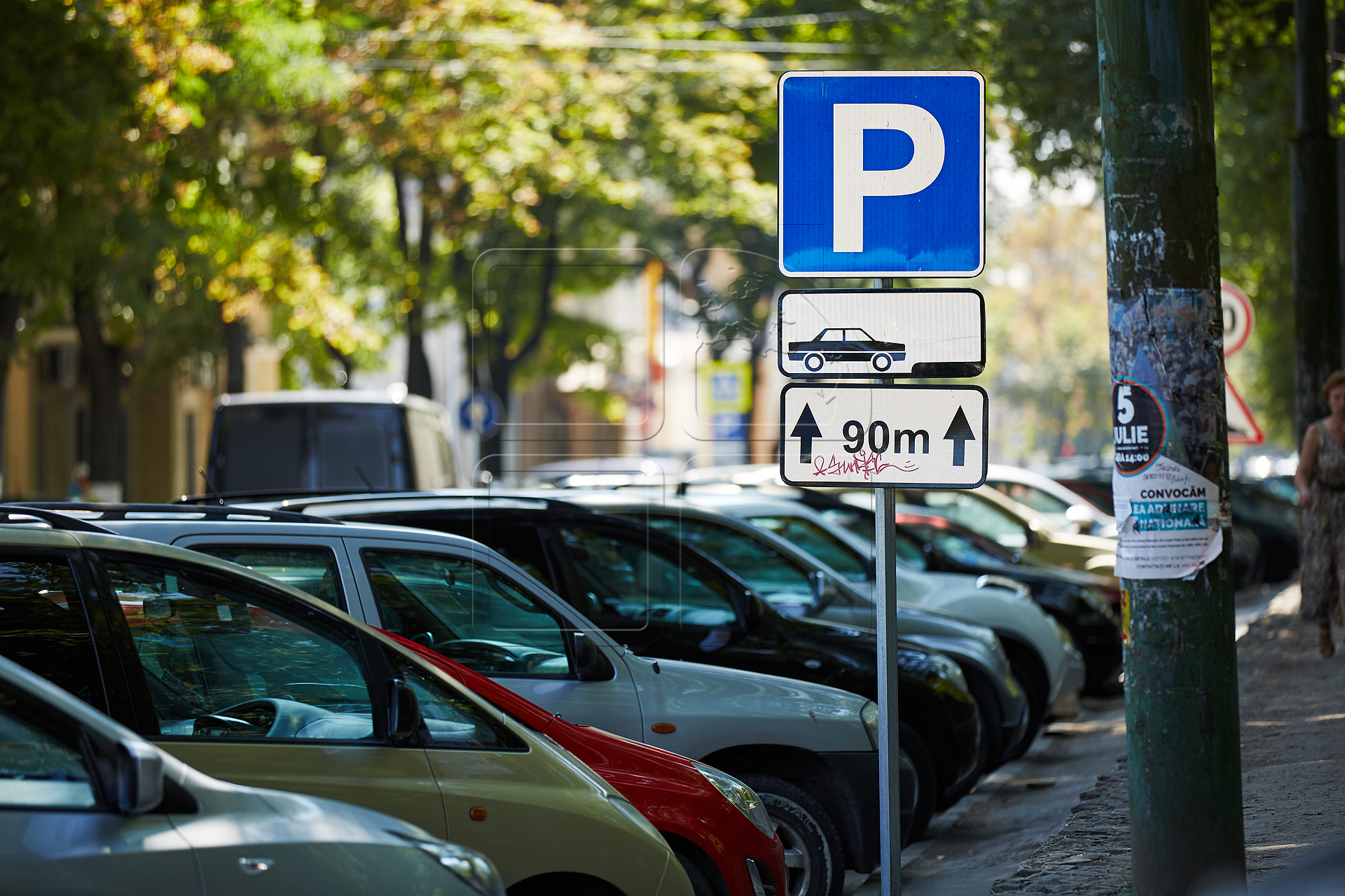 UPDATE:Poiana Braşov este „asediată” de turişti! NU MAI SUNT LOCURI DE PARCARE