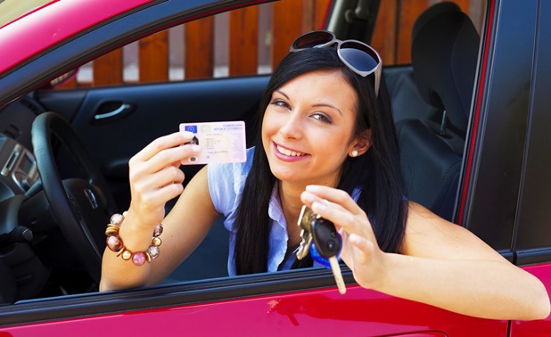 Cum poţi obţine, GRATUIT, permis de conducere