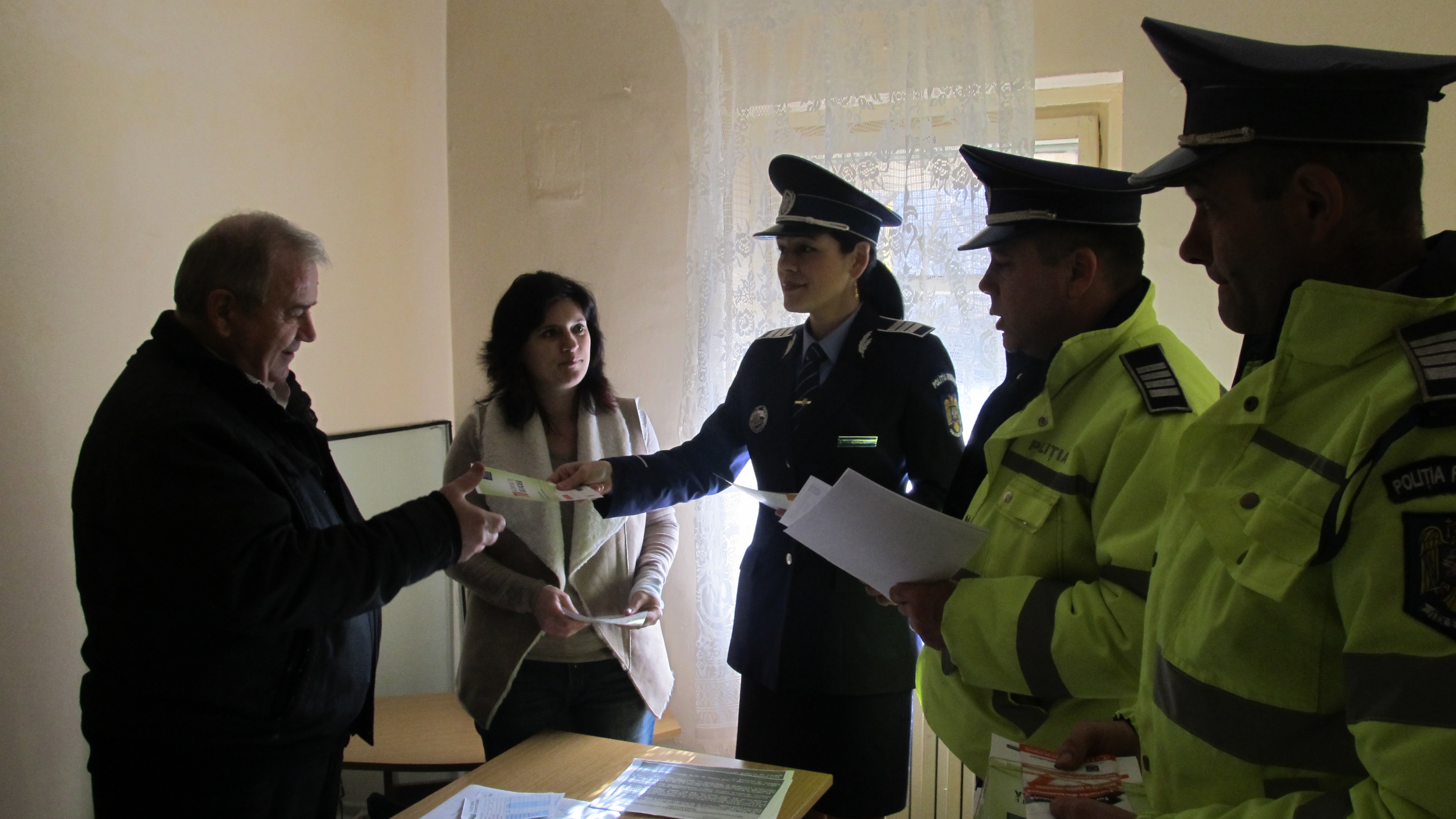 Poliţiştii constanţeni continuă actiunile de prevenire a înşelăciunii prin metoda „accidentul”.