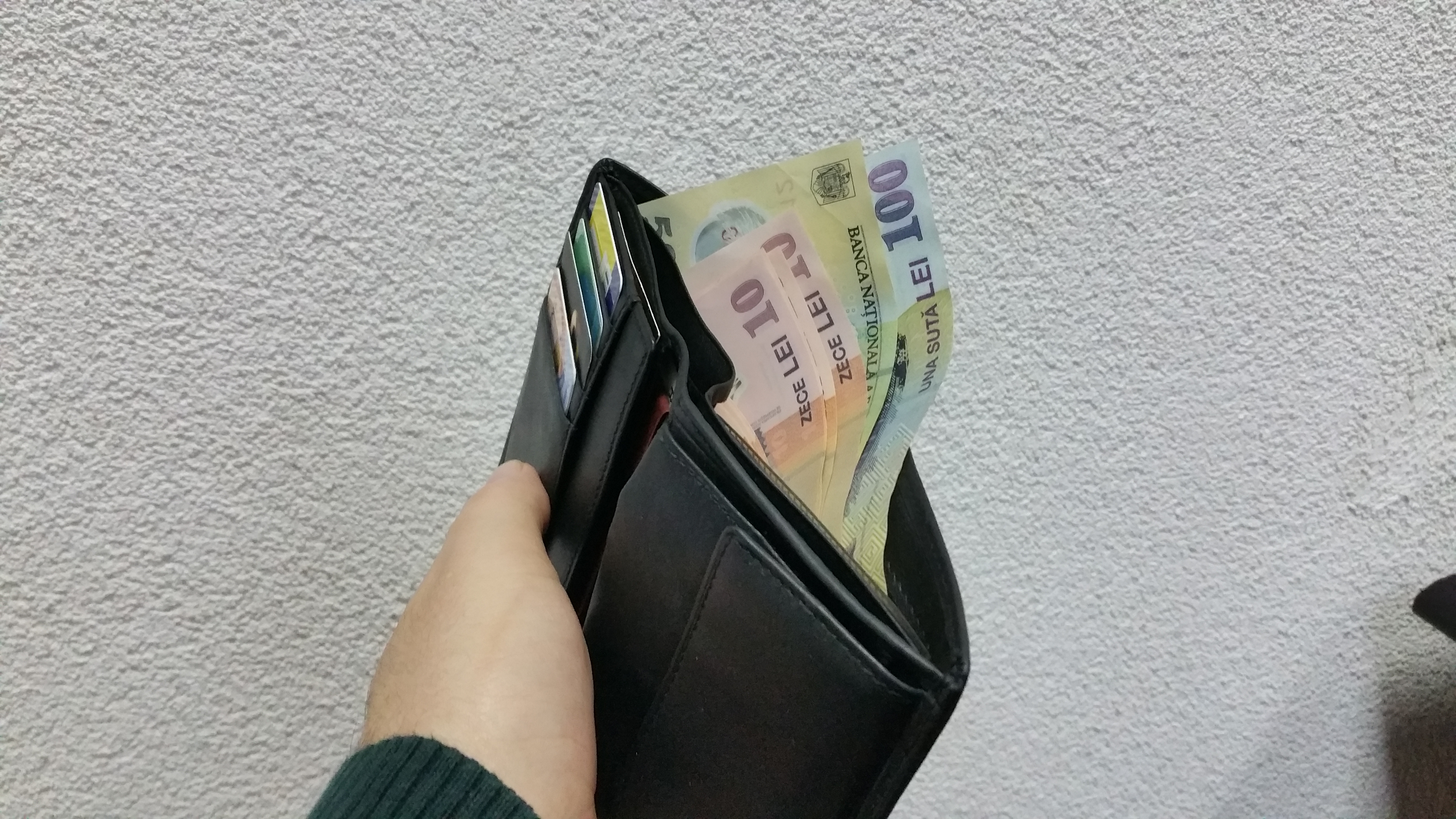 Veşti bune pentru portofelele românilor