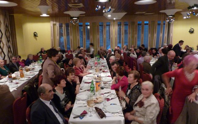 Revelionul Pensionarilor, în trei „acte”