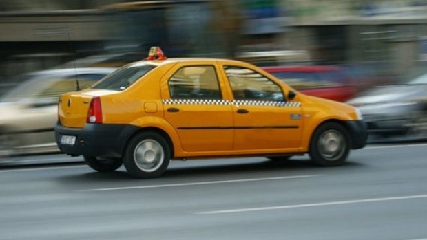 Taximetrist TÂLHĂRIT la Medgidia de doi tineri, unul minor