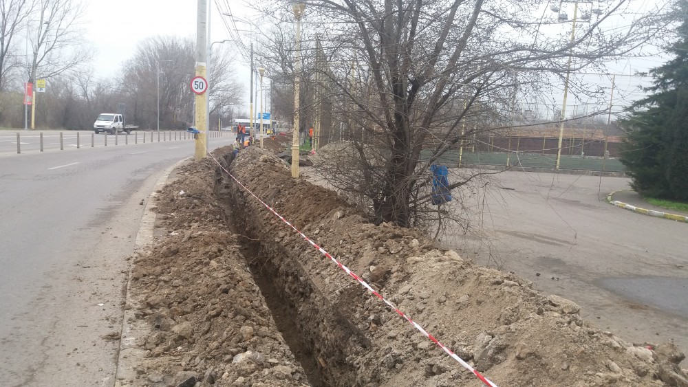 CONSTANȚA: Azi asfaltăm, mâine spargem din nou (foto)