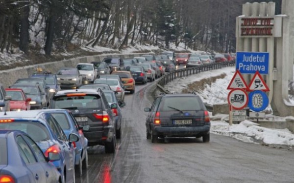 Trafic INFERNAL pe VALEA PRAHOVEI