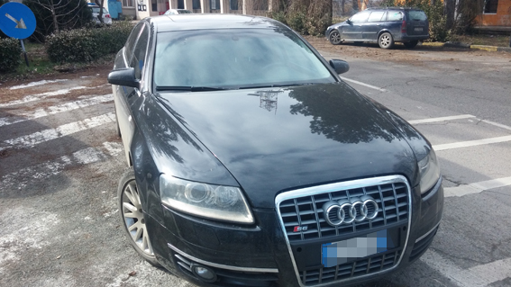 Autoturism de lux furat din Italia, găsit la Negru Vodă