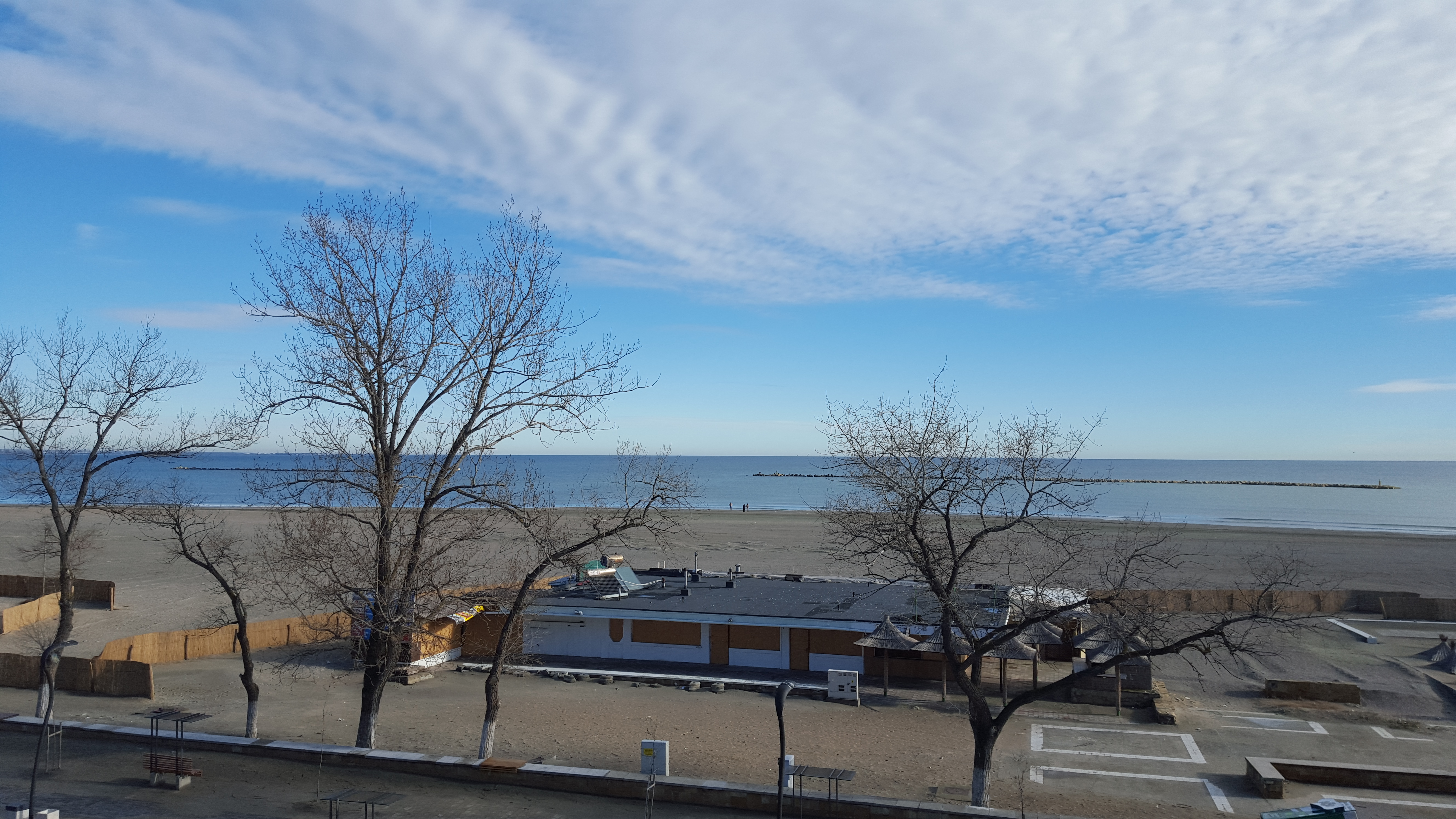 CONSTANȚA: BAIE ÎN MARE DE VALENTINE’S DAY