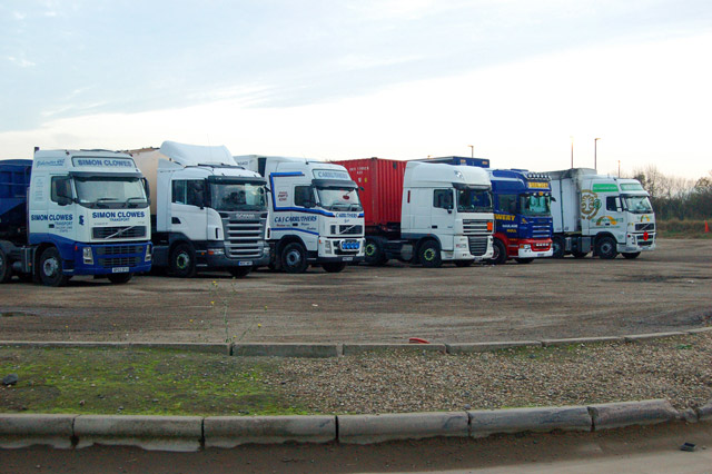 Transportatorii români, grav afectați de greva din Grecia