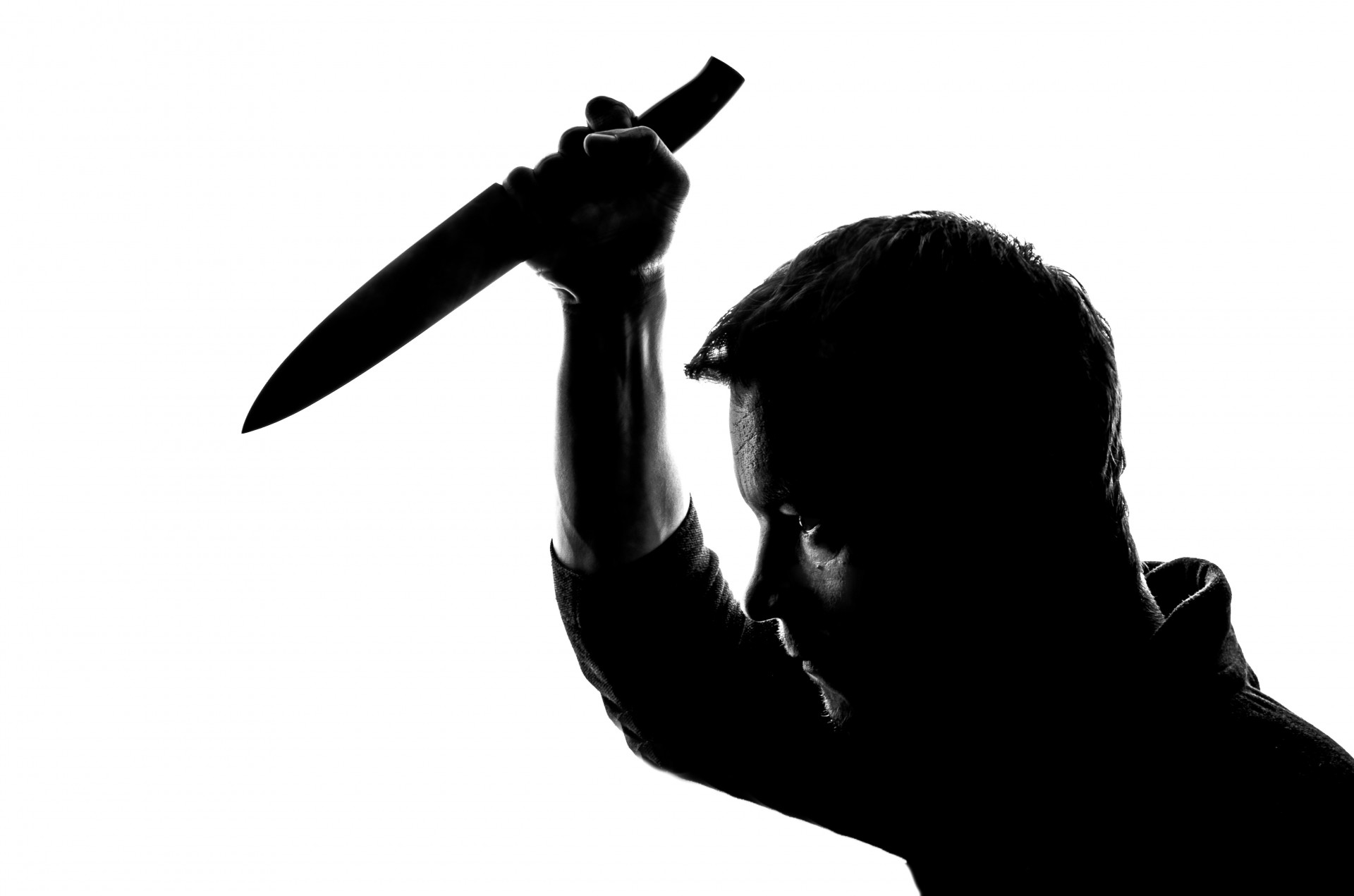 Un tânăr a fost înjunghiat în comuna Cerchezu