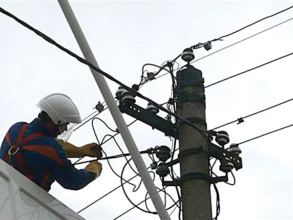 Enel va întrerupe curentul electric. AFLĂ DACĂ EȘTI AFECTAT