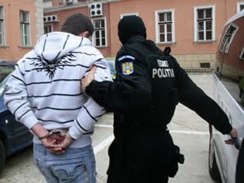 Urmărit pentru trafic de droguri în Italia, prins în România