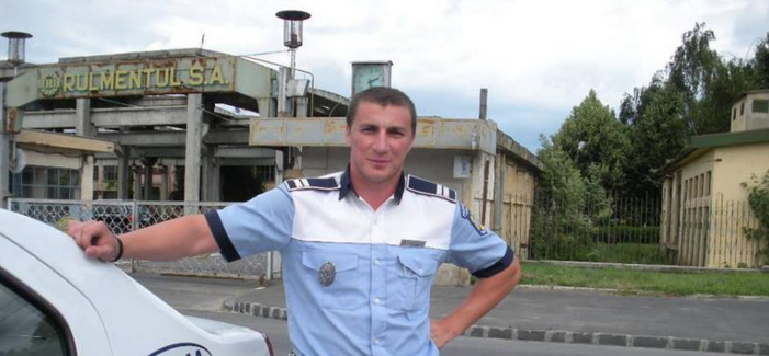 O nouă victorie a internet-ului. Parchetul intervine în scandalul polițistului-vedetă de pe Facebook
