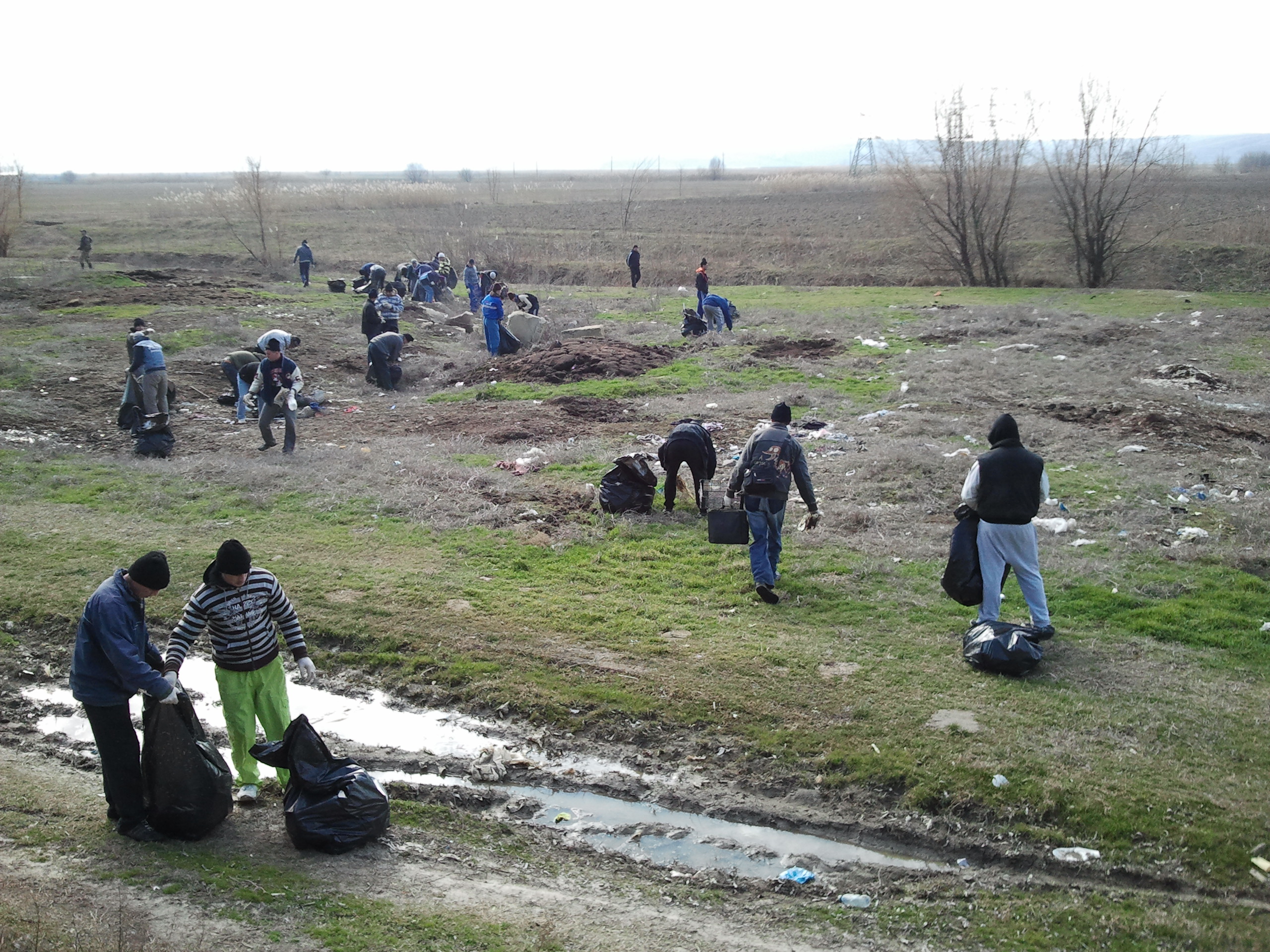 Pescarii din Deltă, salvaţi de lege
