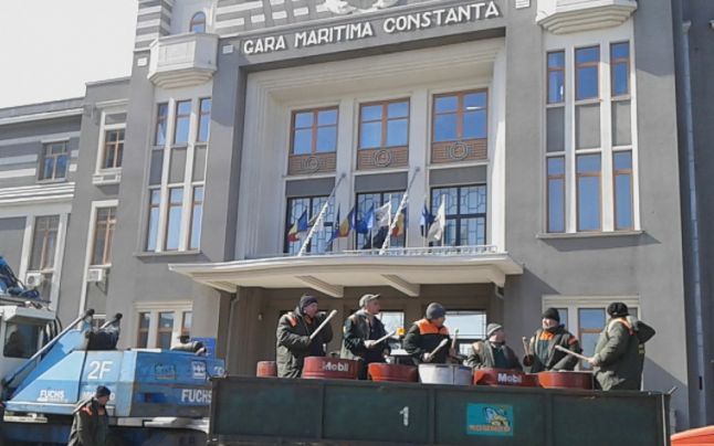 Portul Constanţa, un butoi cu pulbere!