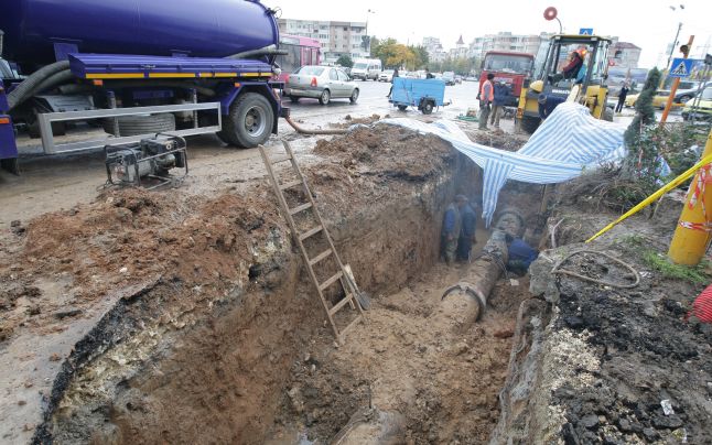 CERNAVODĂ : FĂRĂ APĂ POTABILĂ! AFLĂ DACĂ EȘTI NEVOIT SĂ-ȚI FACI REZERVE