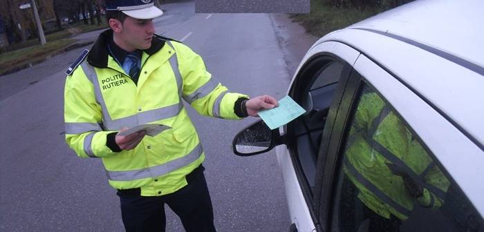 Fără permis de conducere, în trafic