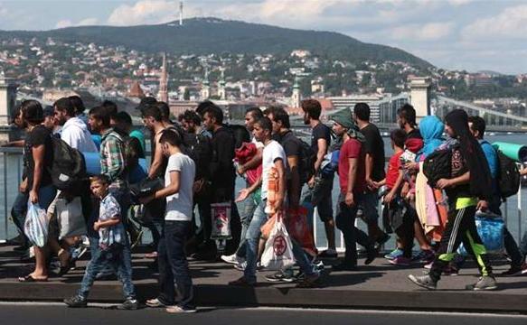 Criza refugiaţilor încinge spiritele în UE