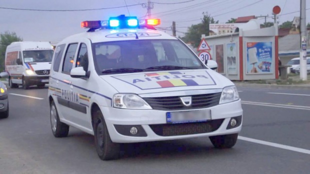 Tânără lovită de mașină în fața Liceului Telecom