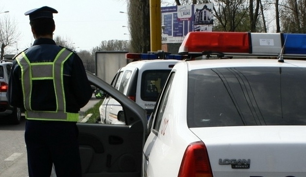 TULCEA. Șofer băut, la volanul unui microbuz de transport persoane!