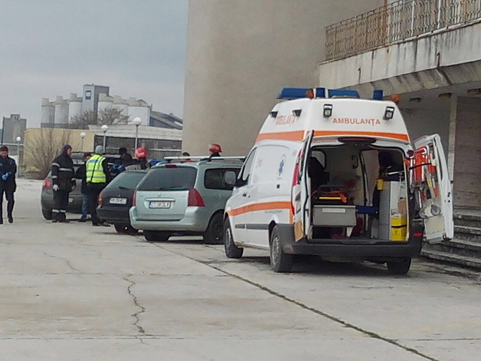 UPDATE/FOTO – Alertă! ÎNECAT în Portul Medgidia