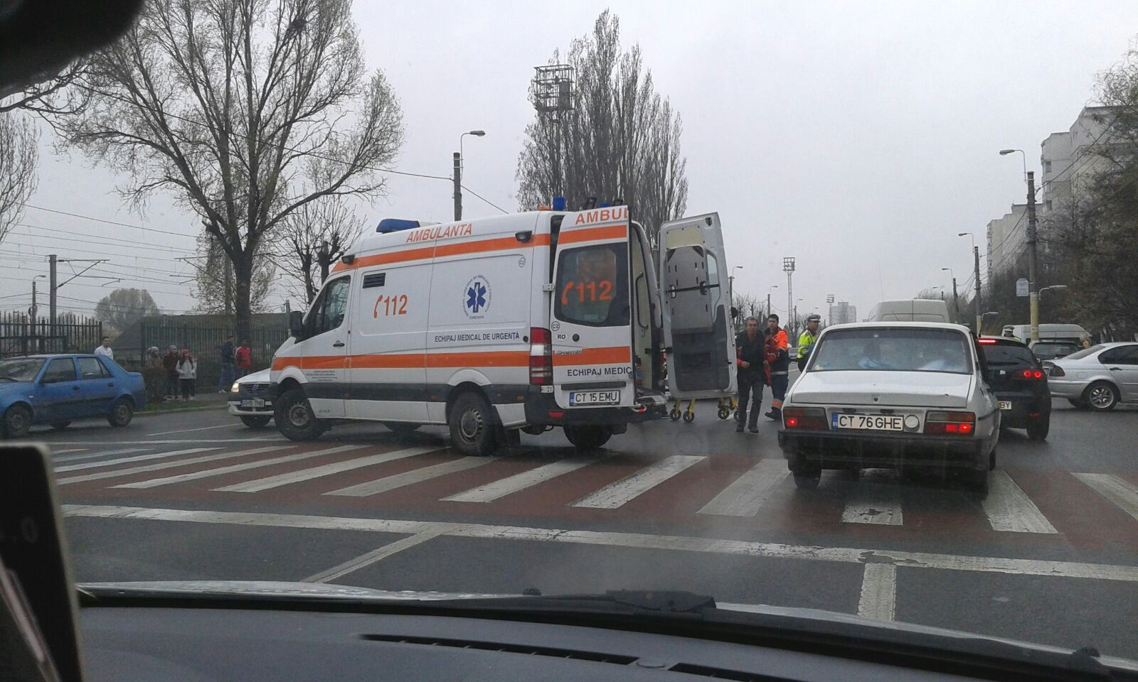 CONSTANȚA. Minor accidentat pe trecerea de pietoni