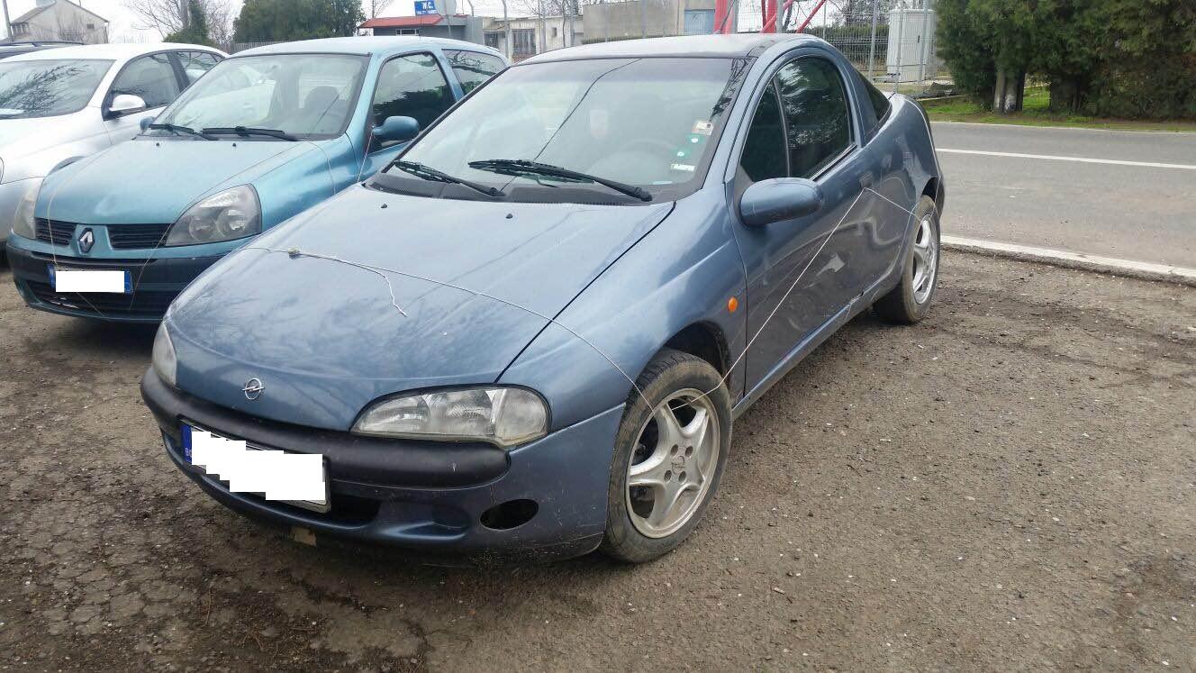 FOTO – Opel furat din Bulgaria, depistat de polițiștii de frontieră la Vama Veche