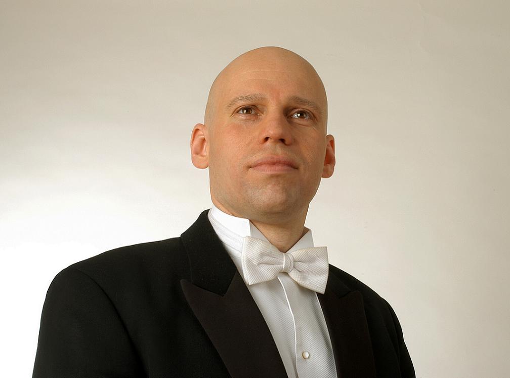 Julien Salemkour dirijează „Daphnis şi Chloé” la Sala Radio