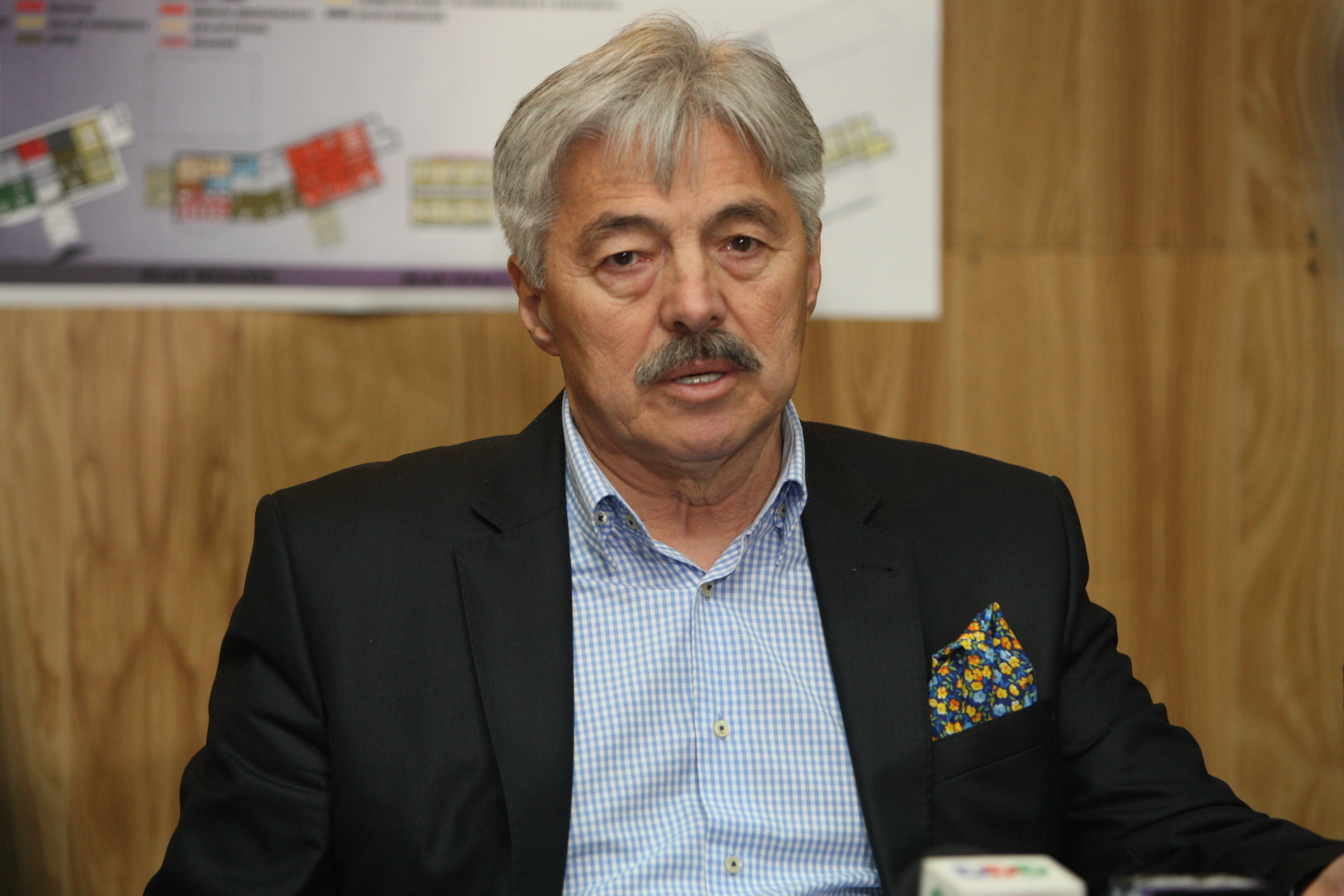 Un constănțean poate conduce Federația Română de Volei