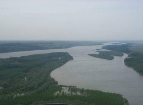 CERNAVODĂ, HÂRȘOVA, TULCEA: COD GALBEN – depășire a cotelor de apărare pe Dunăre