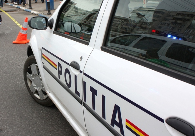 Pensionar accidentat în parcare de o tânără șoferiță neatentă