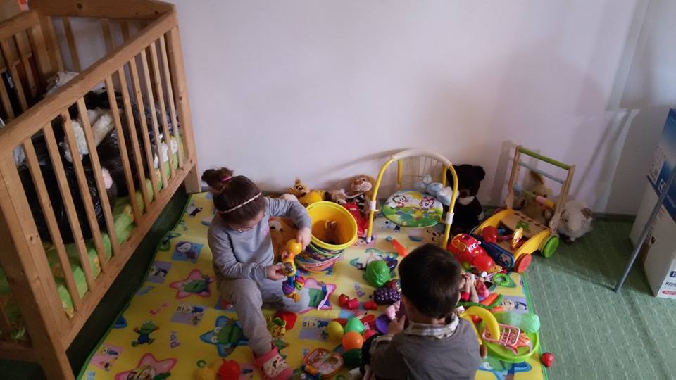 Războiul i-a alungat pe alt continent. Cum trăiesc și ce speră refugiații sirieni de la Galați