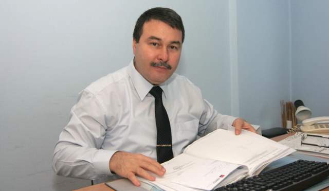 Cine ar trebui să efectueze interceptările?
