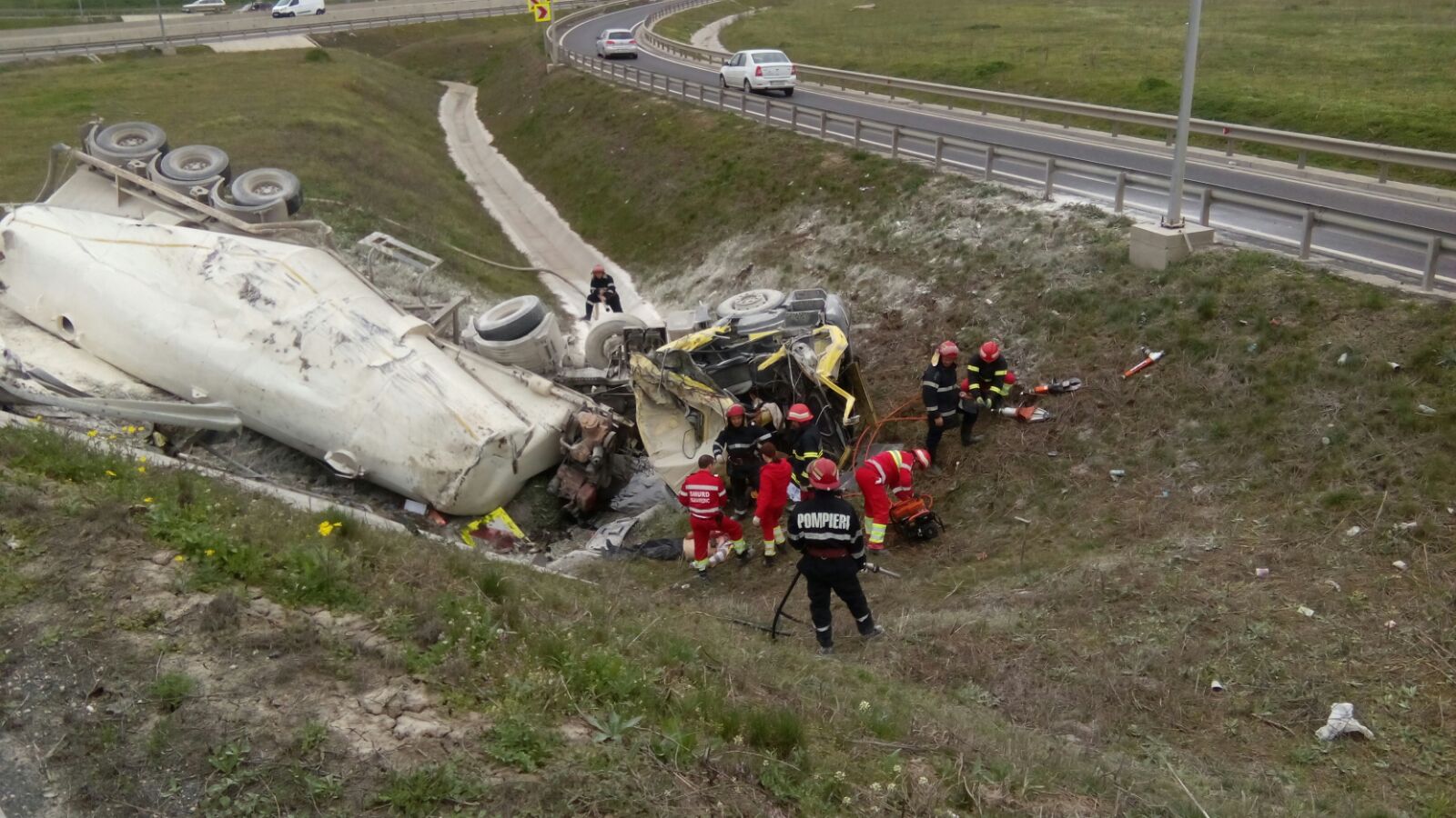 FOTO/VIDEO – Șofer de TIR mort într-un accident cumplit la ieșirea din Constanța