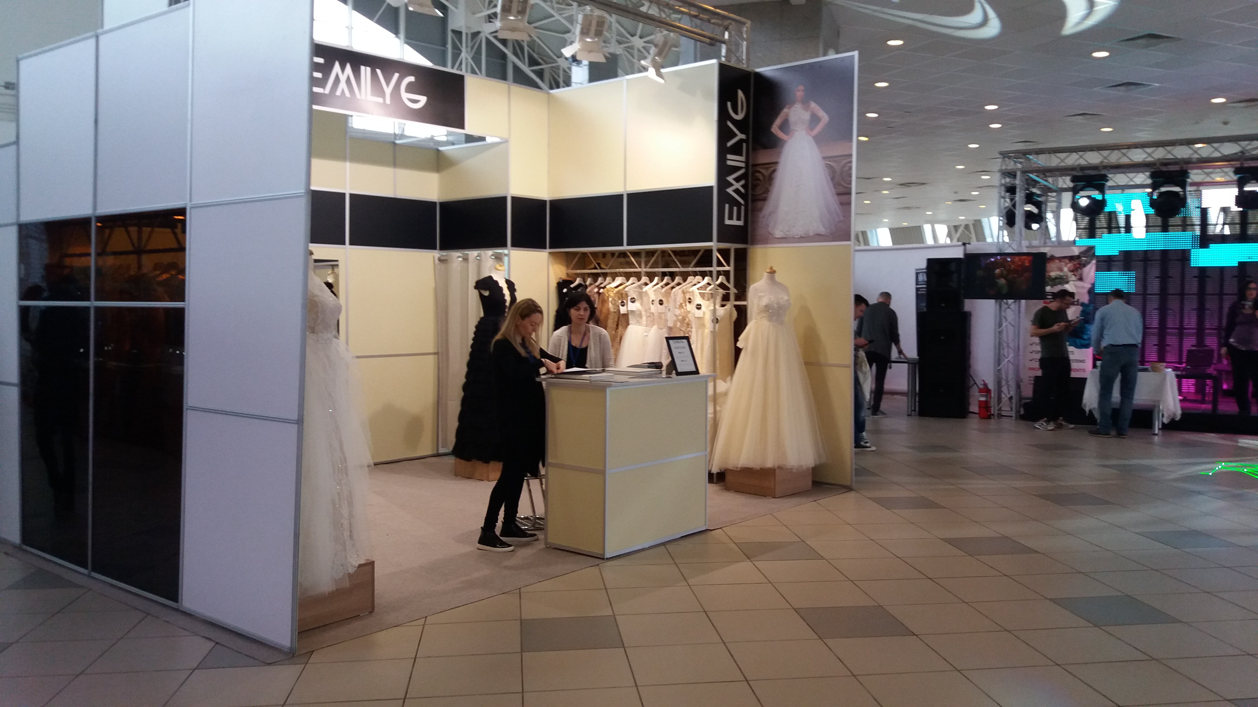 Foto – Start la Târgul de Nunți din Mamaia