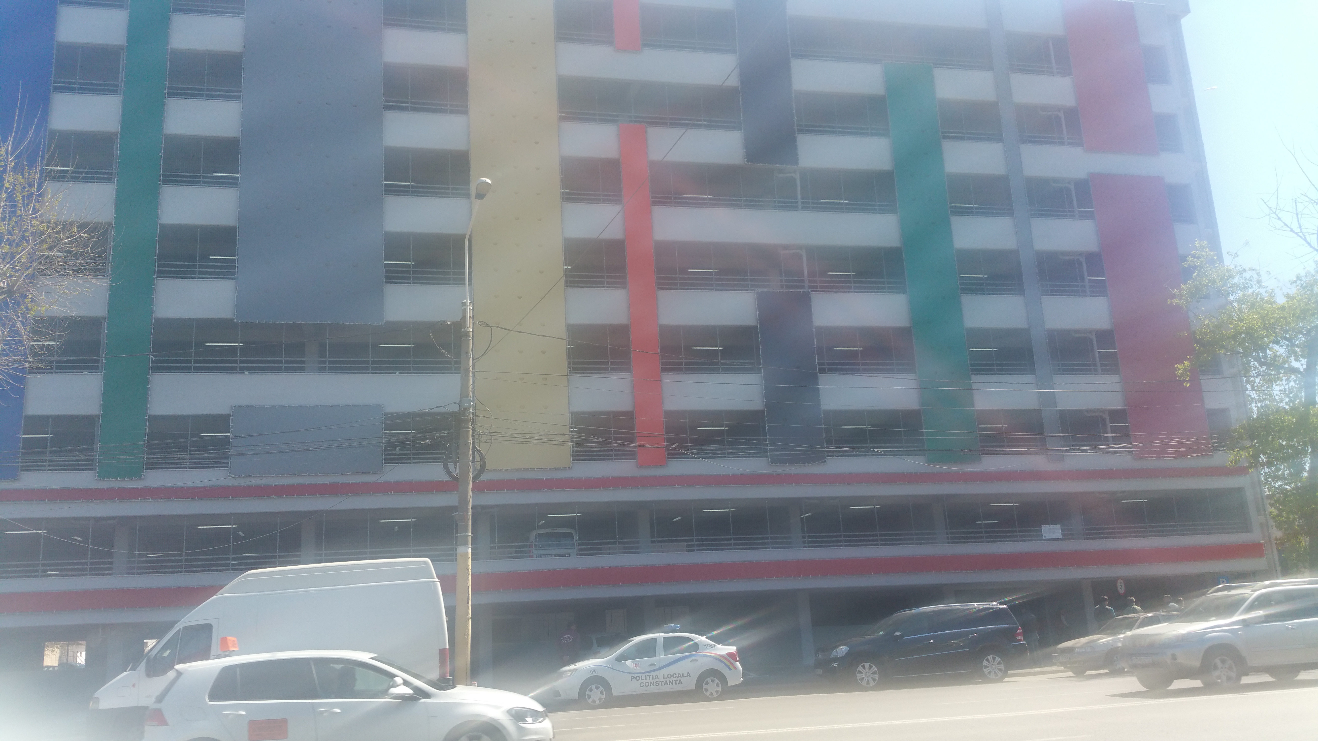 Parcarea supraetajată din Mamaia, dată în folosință