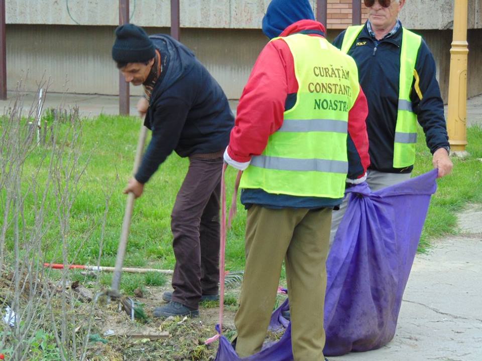 FOTO – „Curăţăm Constanţa Noastră!”
