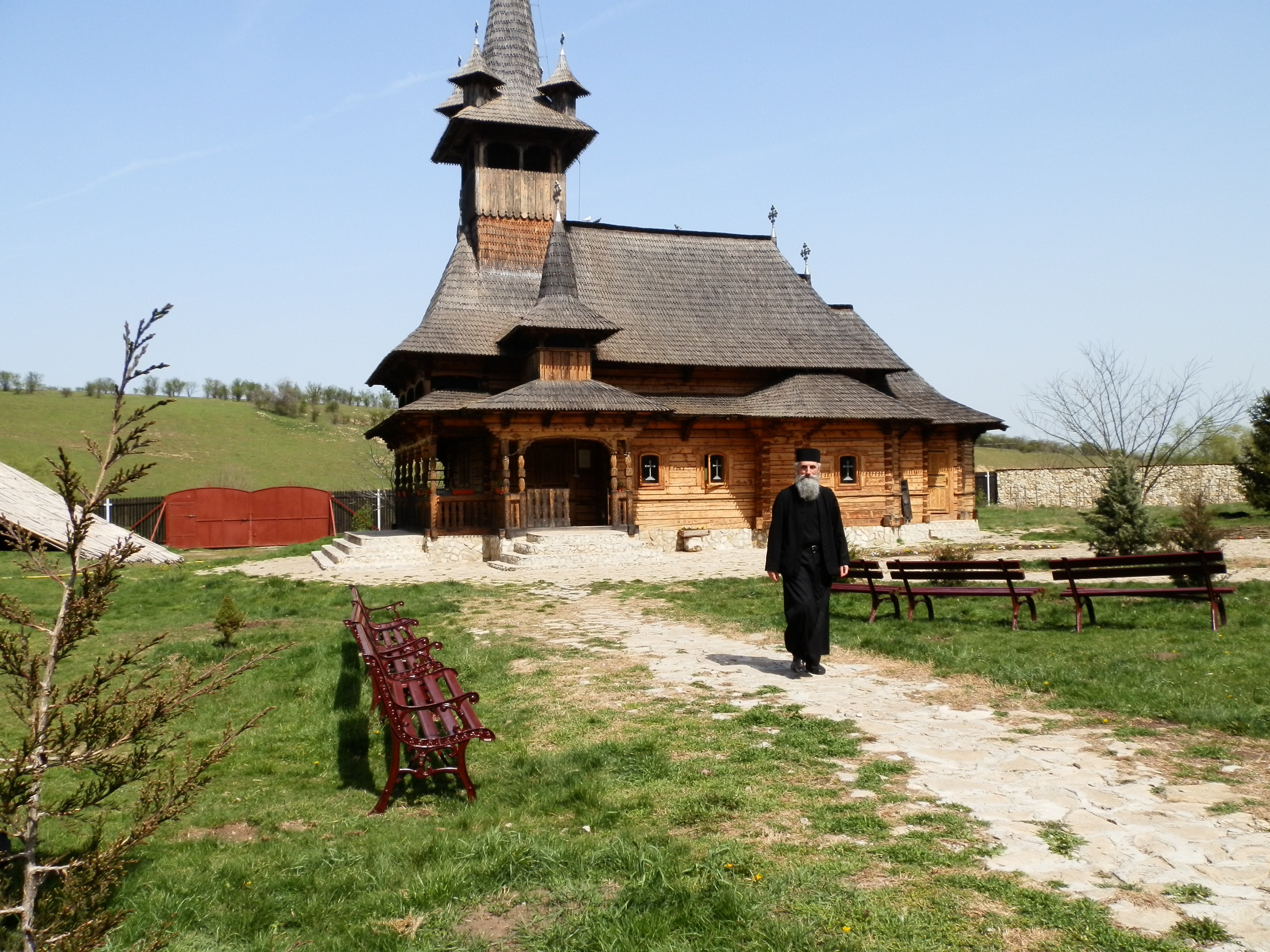 (Audio+foto) – Prânz călugăresc la Mânăstirea Crucea