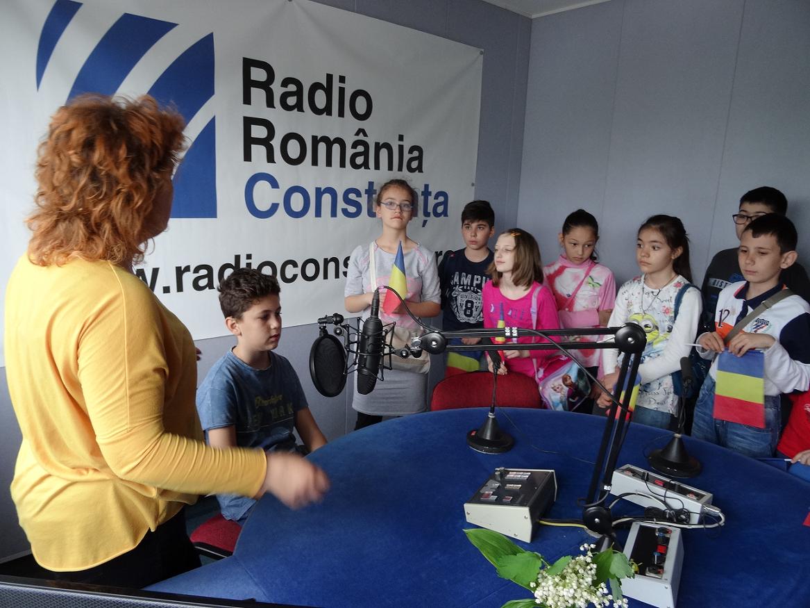FOTO – Radio România, o „Şcoală altfel” pentru mii de elevi din întreaga ţară