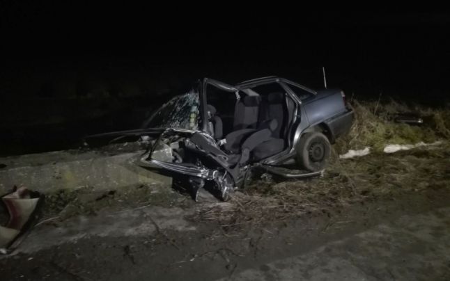 Viteza excesivă la volan face victime. Un tânăr a decedat, iar alți cinci sunt grav răniți