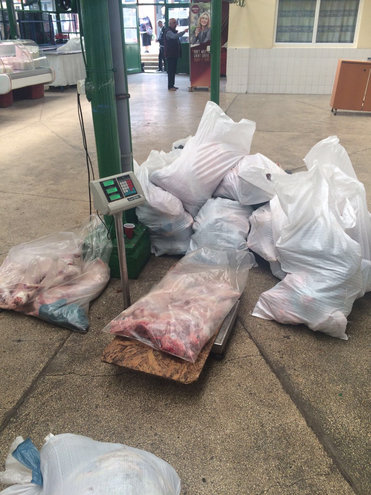 CONSTANȚA: Jumătate de tonă de carne de miel și oaie, confiscată și distrusă