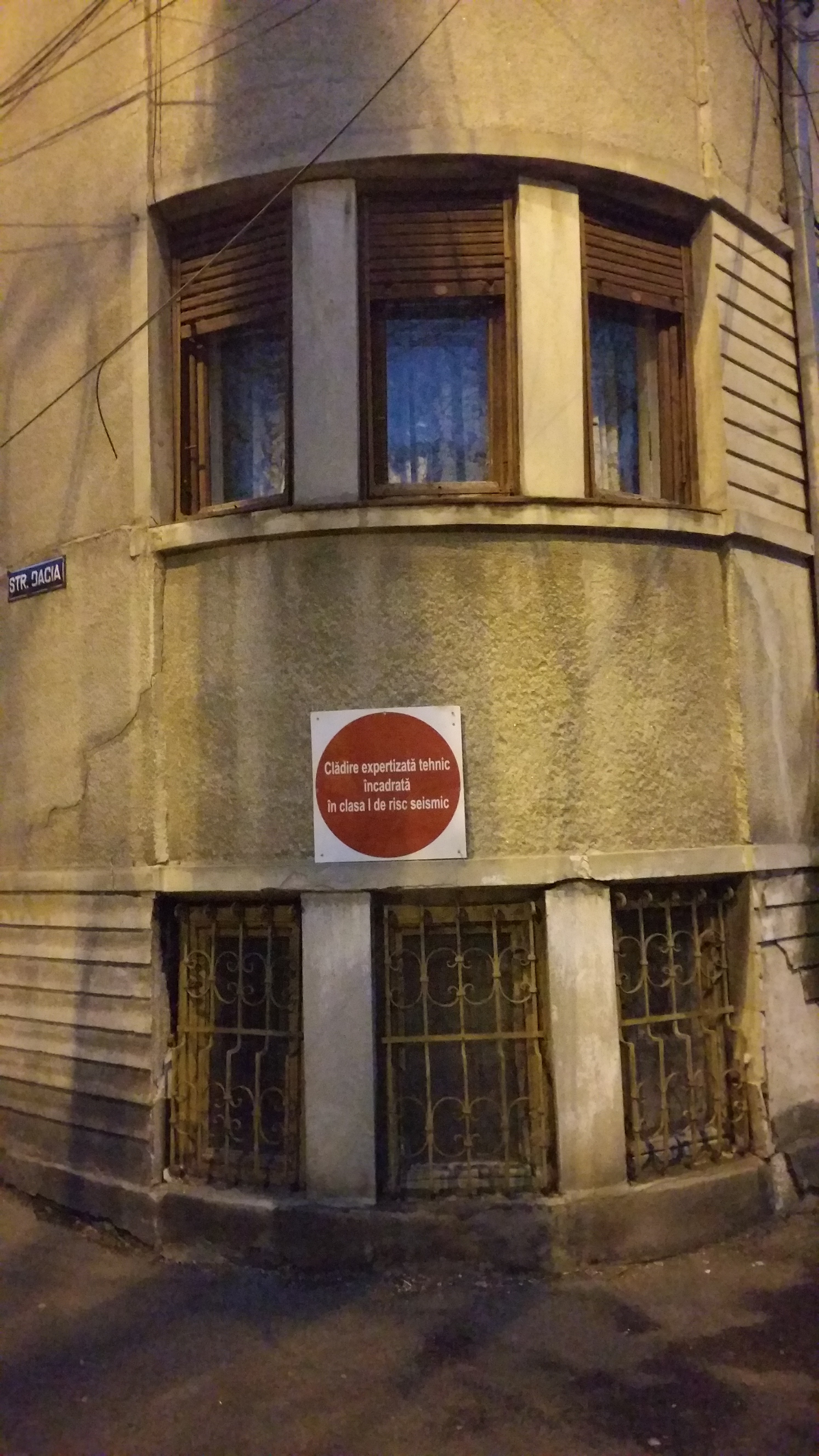 CONSTANȚA: Unde se află bombele cu ceas în care trăiesc unii constănțeni