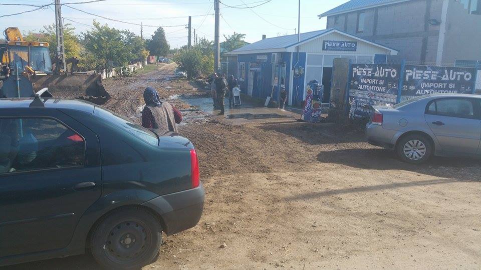 La jumătate de an de la viitură, stratul de aluviuni atinge la Corbu chiar și 40 de centimetri