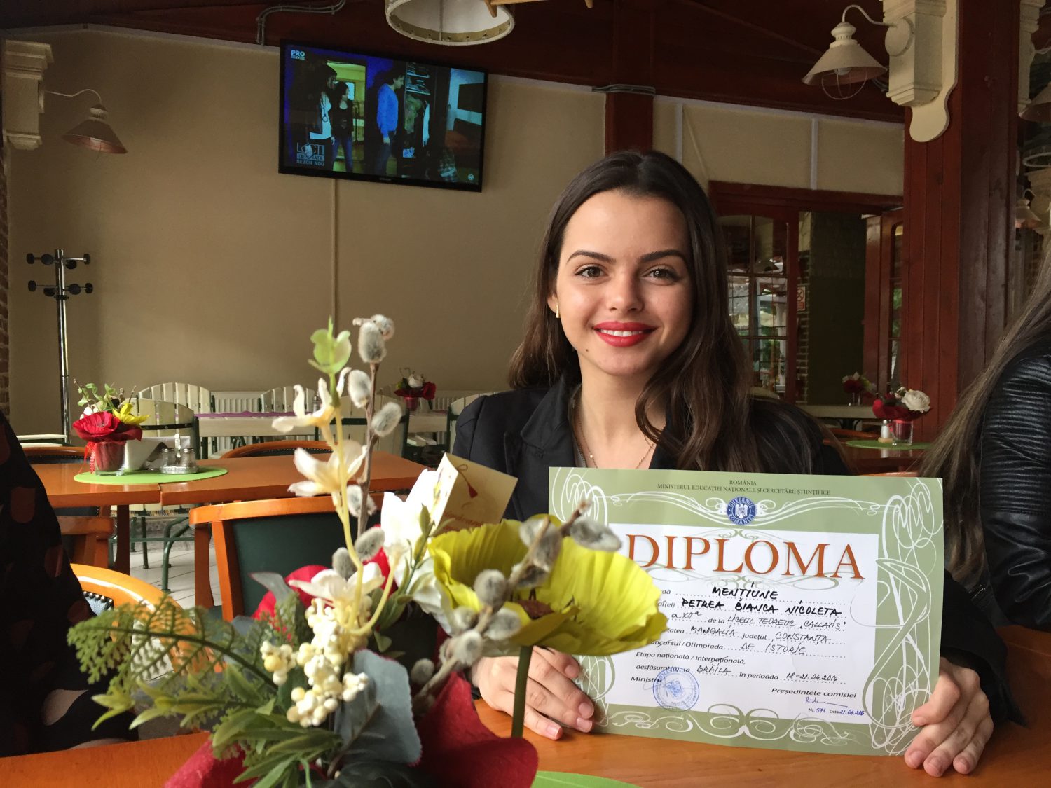 O elevă a Liceului Teoretic “Callatis”, laureată la Olimpiada Națională de Istorie de la Brăila